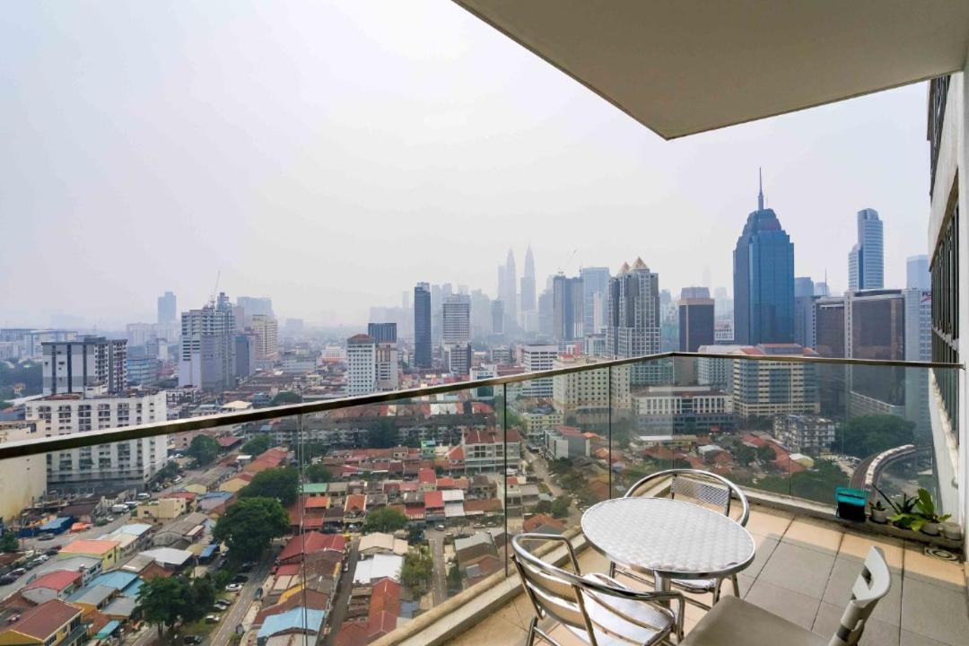 Regalia Residence Klcc View By Iluxhome Kuala Lumpur Exterior photo
