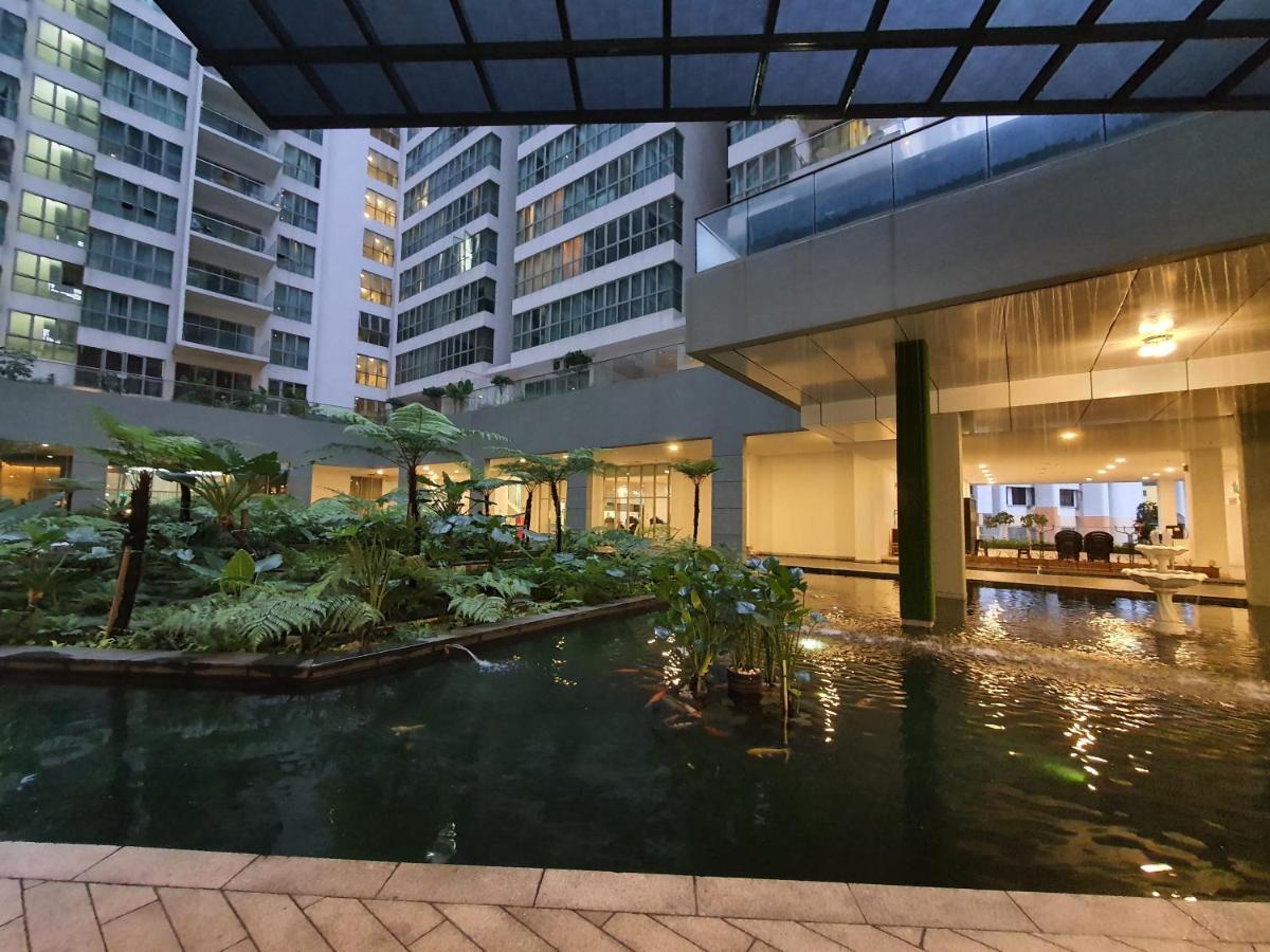 Regalia Residence Klcc View By Iluxhome Kuala Lumpur Exterior photo